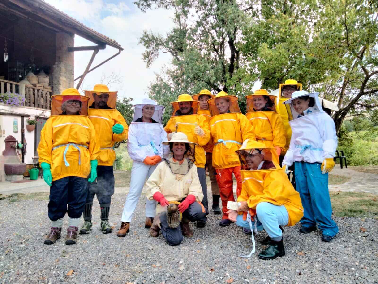 Gruppo di apicoltori