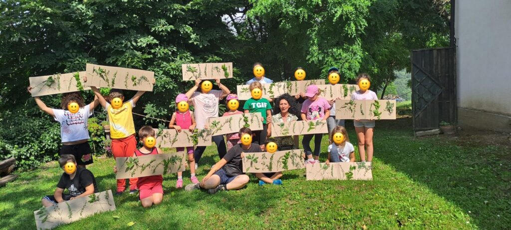 Fattoria Didattica Impoggio - Erbe aromatiche foto di gruppo dei bambini
